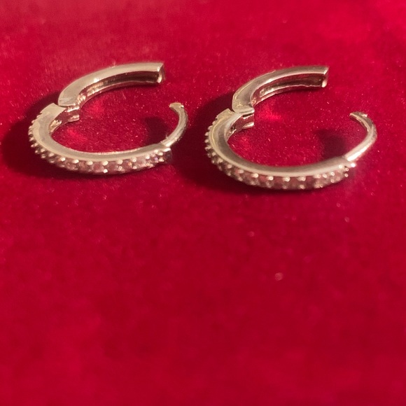 Sterling sliver earrings - Picture 1 of 4